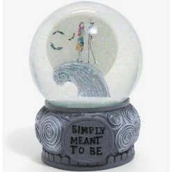 Brand new ❤️ The Nightmare Before 🎅 Christmas Jack & Sally Snow Globe Hot Topic Exclusive 😍