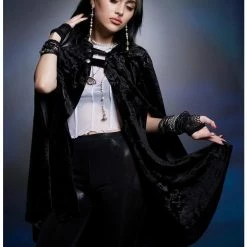 Flash Sale 🔥 The Nightmare Before 🎄 Christmas Jack Velvet 👧 Girls Hooded Cape 😍