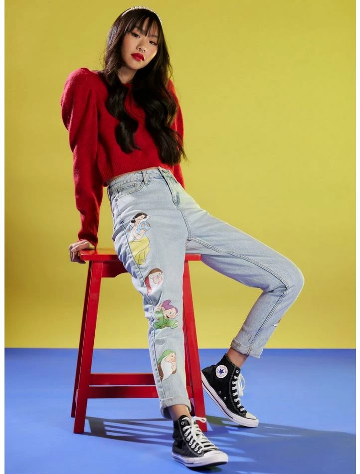 Hot Sale 🎁 Her Universe Disney Snow White And The Seven Dwarfs Mom 👖 Jeans 😀 - Image 2