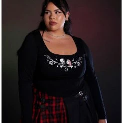 Cheapest 😀 Her Universe The Nightmare Before 🔔 Christmas Duo Crop Long-Sleeve Top Plus Size 🎁